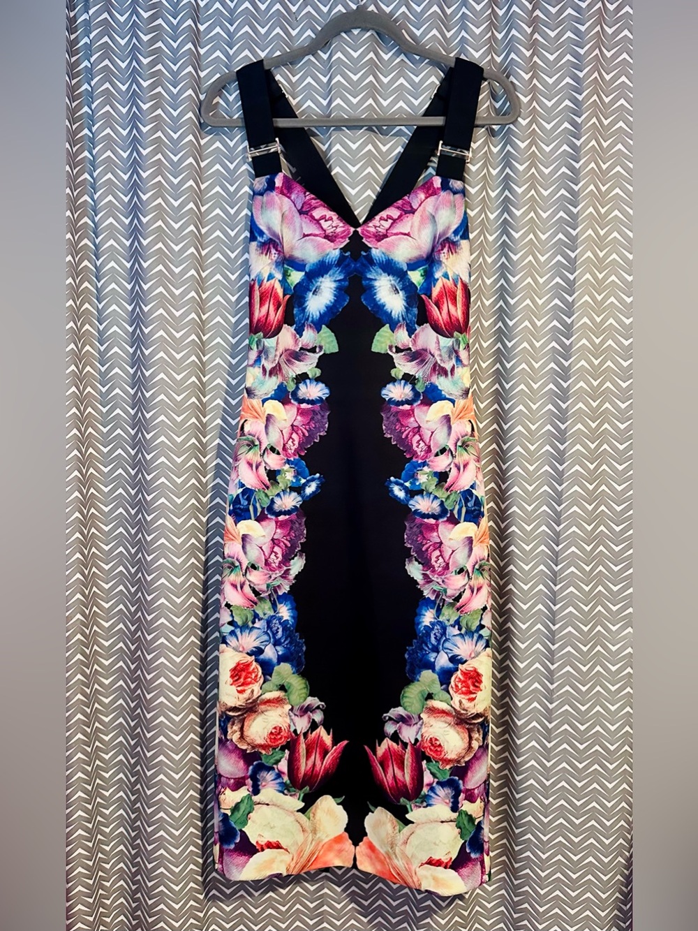 Ted Baker | "Deony" Tapestry Floral Dress, size 4 - Picture 3 of 9